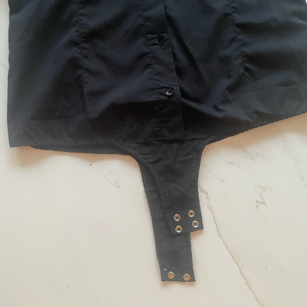 Button down bodysuit - Picture 3 of 4